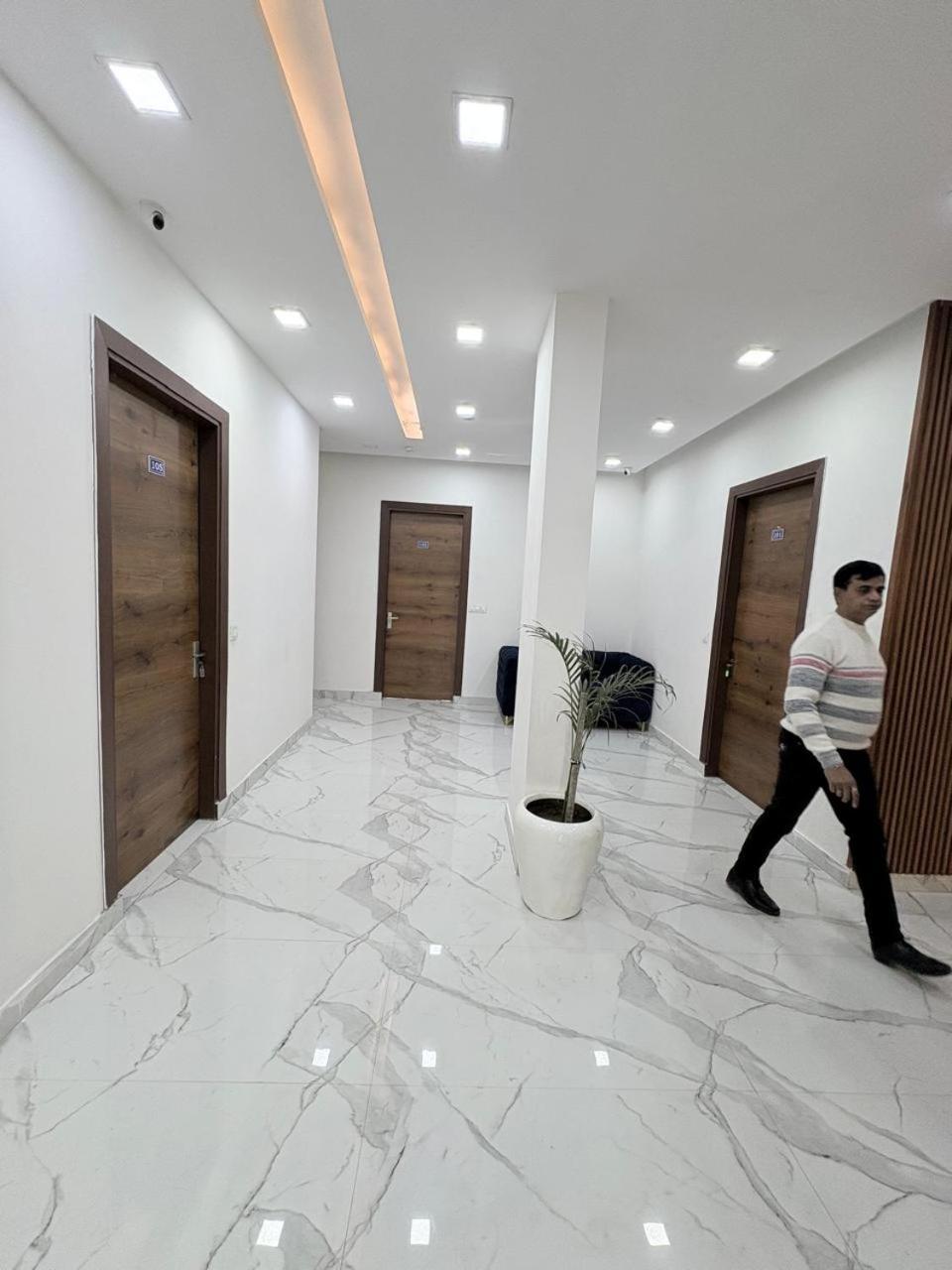 Pacific Inn Eco Central คูร์เคาน์ ภายนอก รูปภาพ