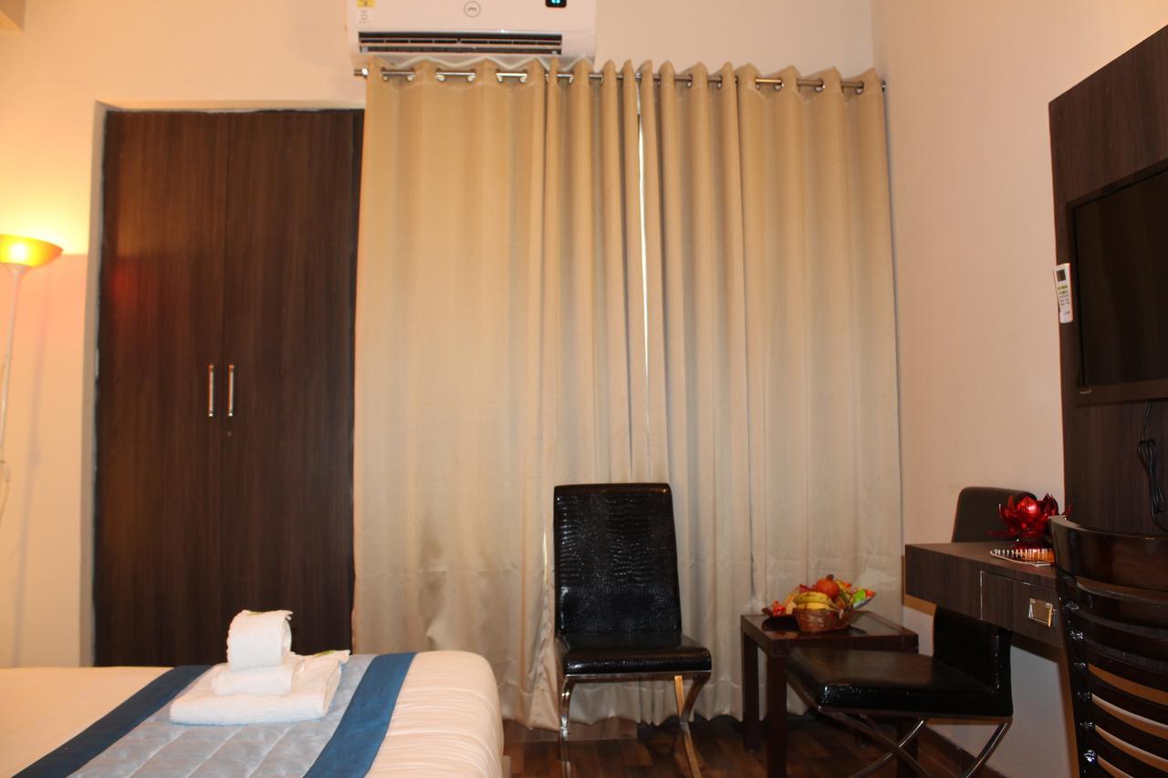 Pacific Inn Eco Central คูร์เคาน์ ภายนอก รูปภาพ