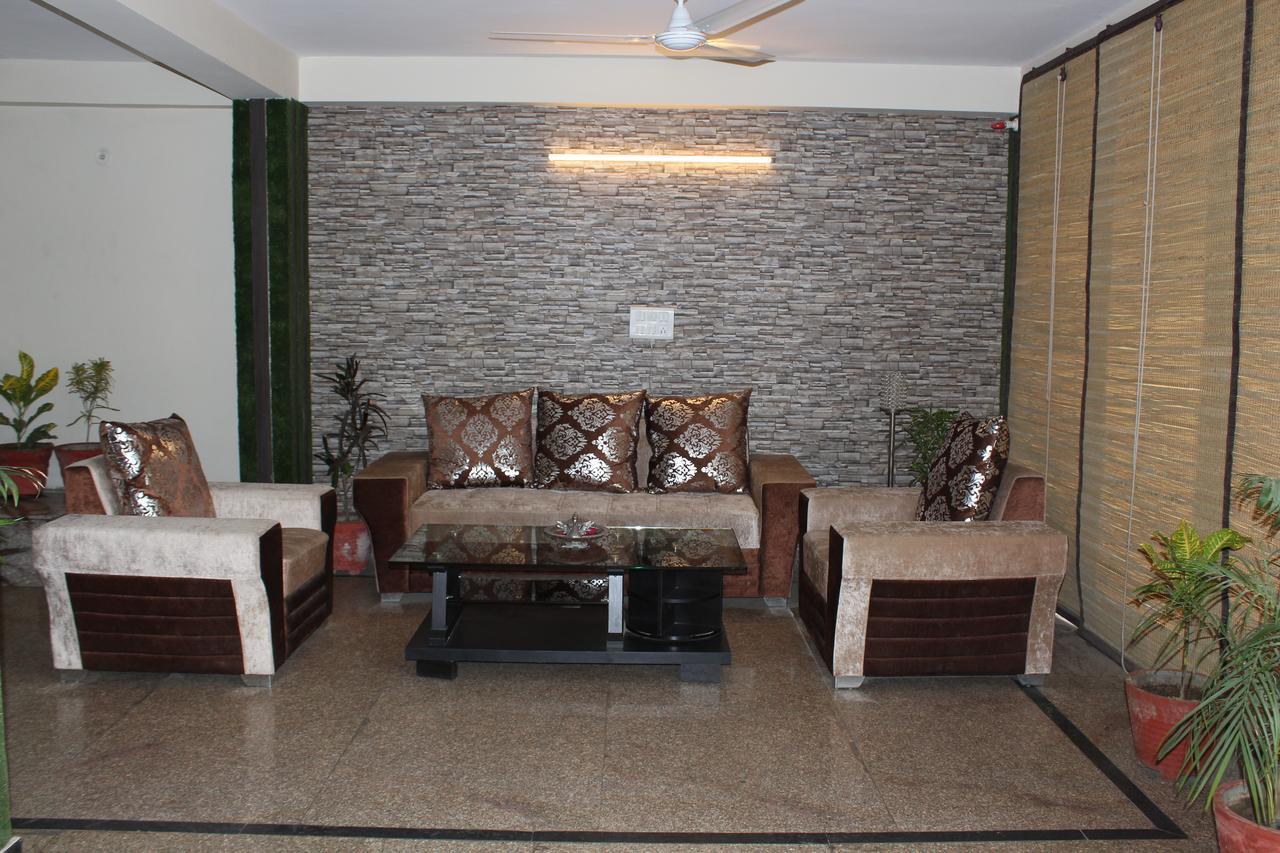 Pacific Inn Eco Central คูร์เคาน์ ภายนอก รูปภาพ