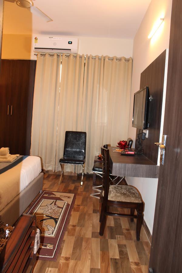 Pacific Inn Eco Central คูร์เคาน์ ภายนอก รูปภาพ