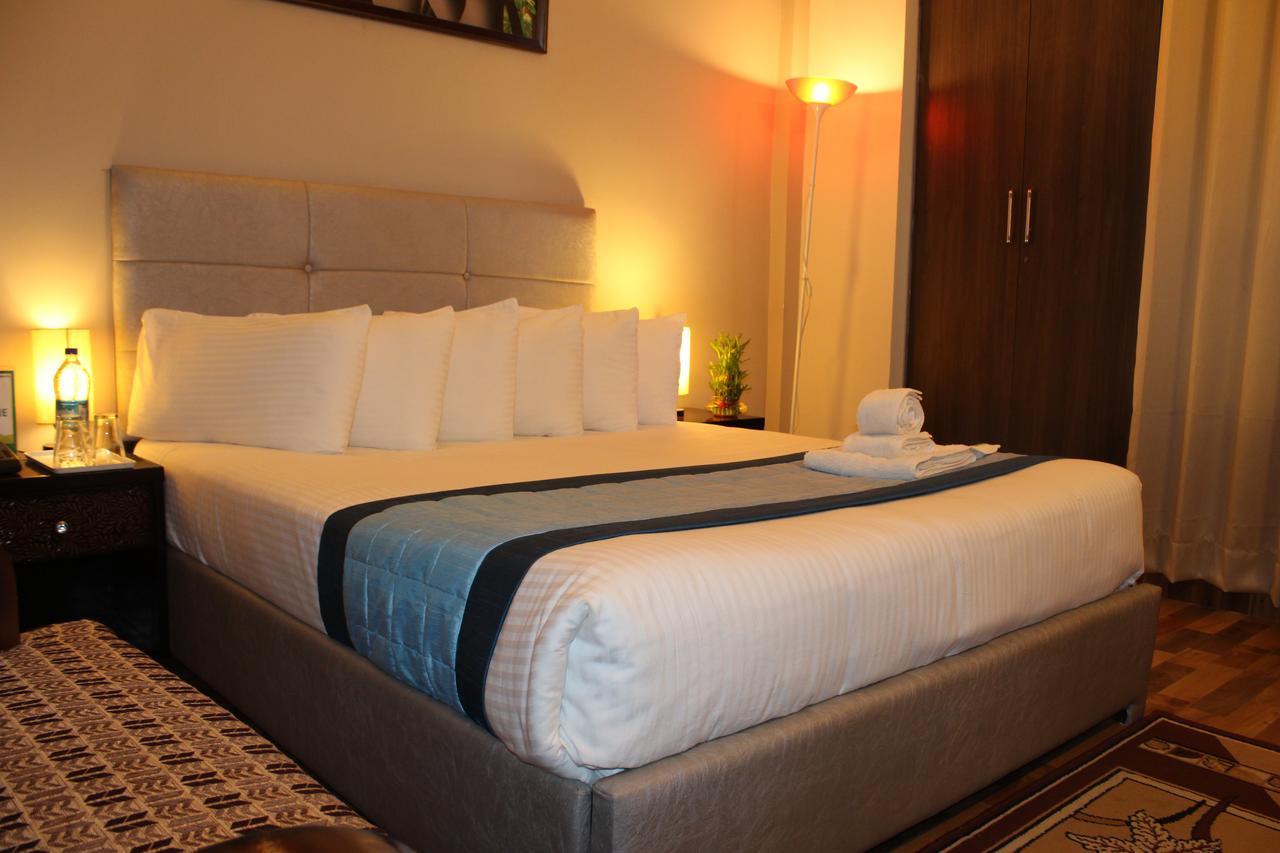 Pacific Inn Eco Central คูร์เคาน์ ภายนอก รูปภาพ