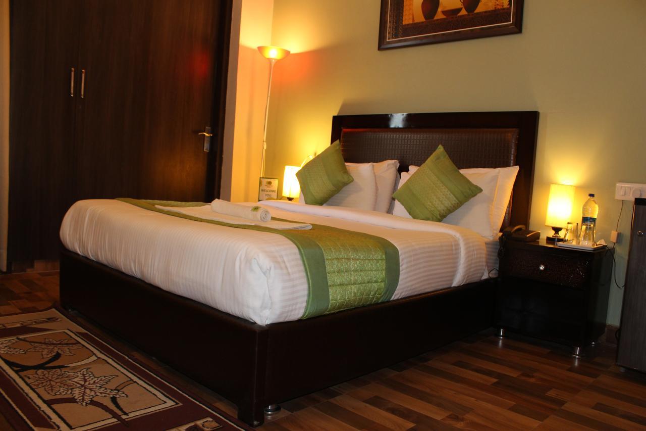 Pacific Inn Eco Central คูร์เคาน์ ภายนอก รูปภาพ