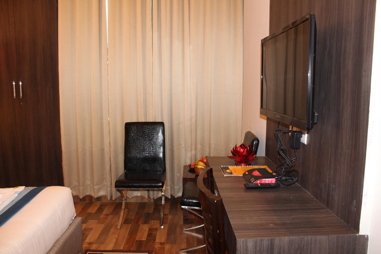 Pacific Inn Eco Central คูร์เคาน์ ภายนอก รูปภาพ